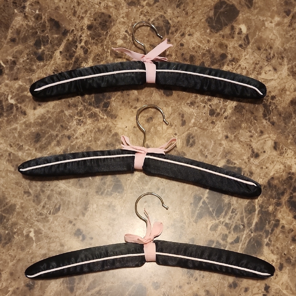 Black and Pink Heavy-Duty Hangers